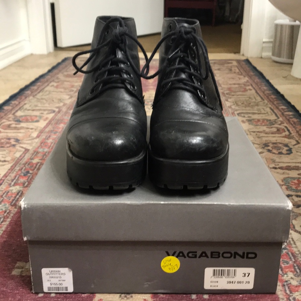 Black booties Dioon Vagabond